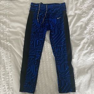 Women’s Nike epic luxe Dri-fit Nike crop leggings
